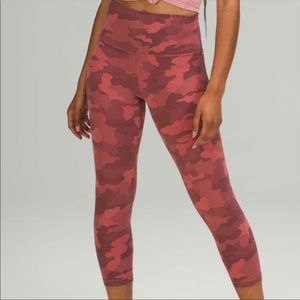 Lululemon Align crop 21”